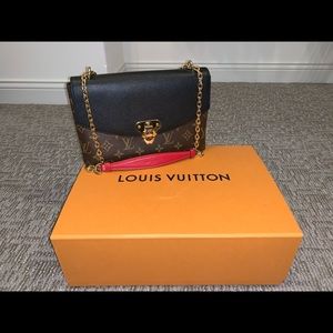 Louis Vuitton Saint-PlacIide